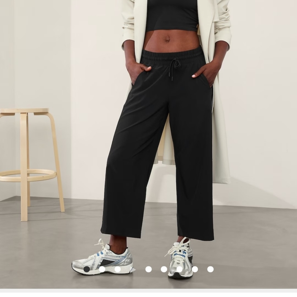 Athleta wide leg crop pants